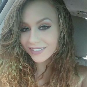 Meet your Posher, Destiny